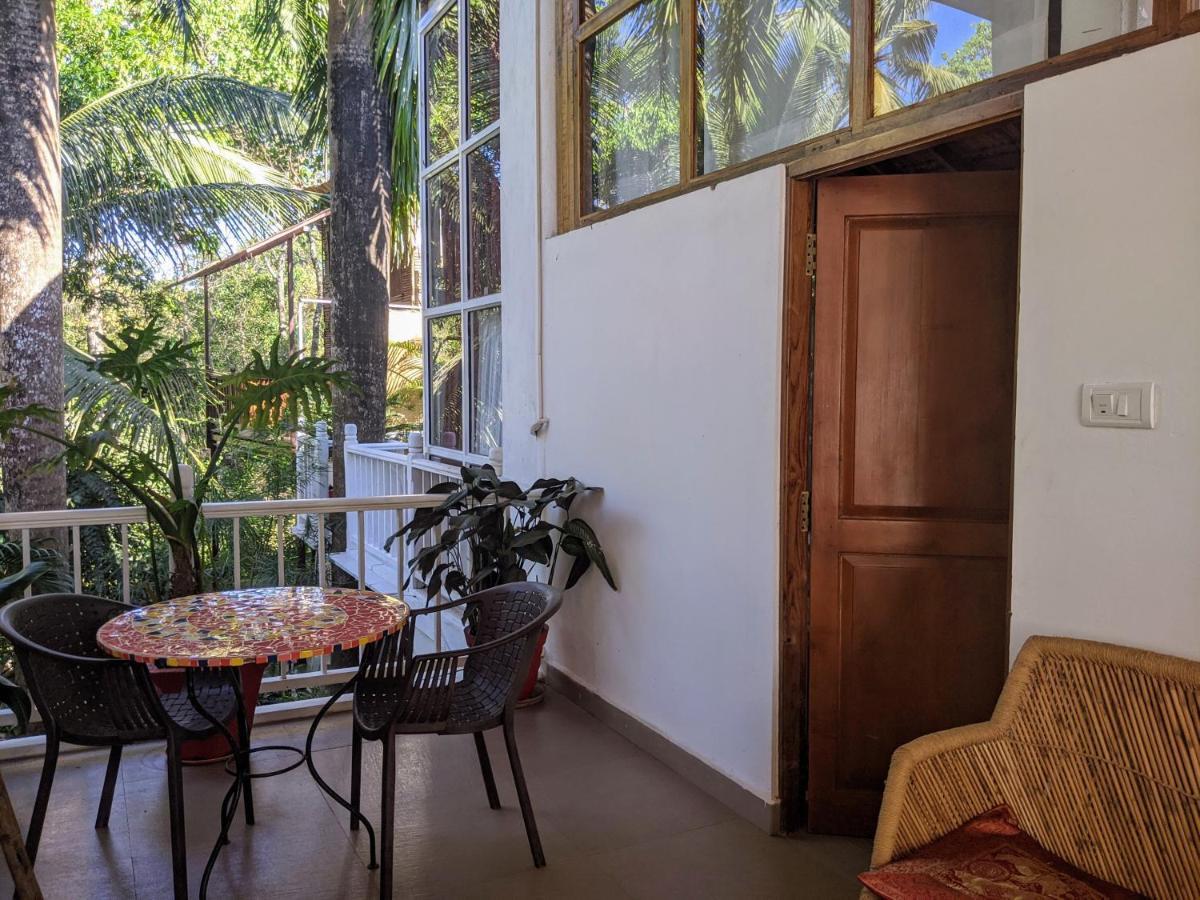 مبيت وإفطار أنجونا Michele'S Garden المظهر الخارجي الصورة